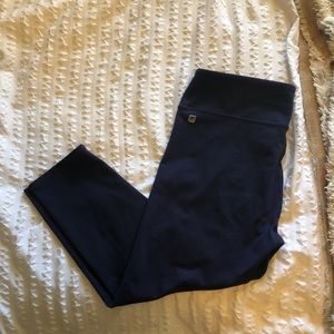 Cropped Fabletics leggings